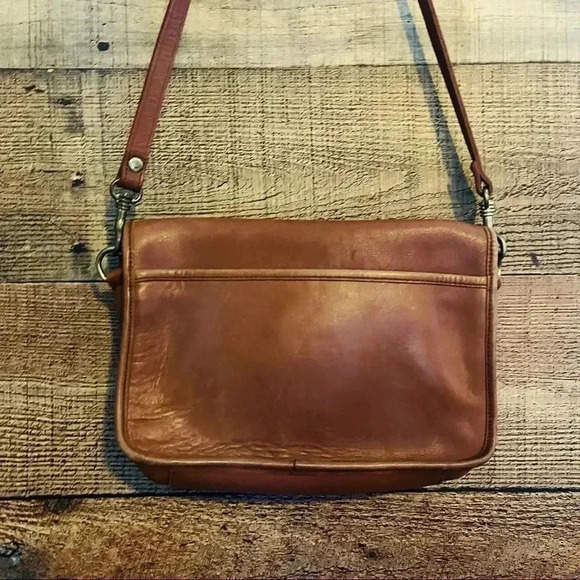 Vintage Hunter Club Genuine Leather Purse - Picture 4 of 10